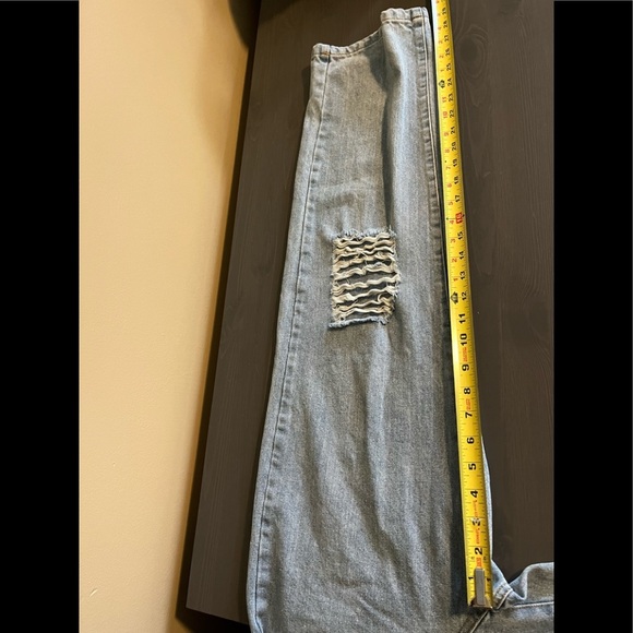 Kittenish Liza Straight Leg High Rise Distressed Light Wash Jeans - Picture 9 of 11